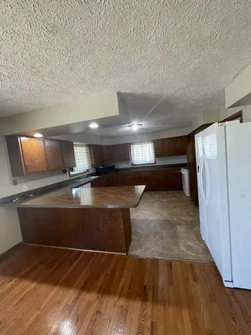136 North St. Louis Street Elwood IL 60421