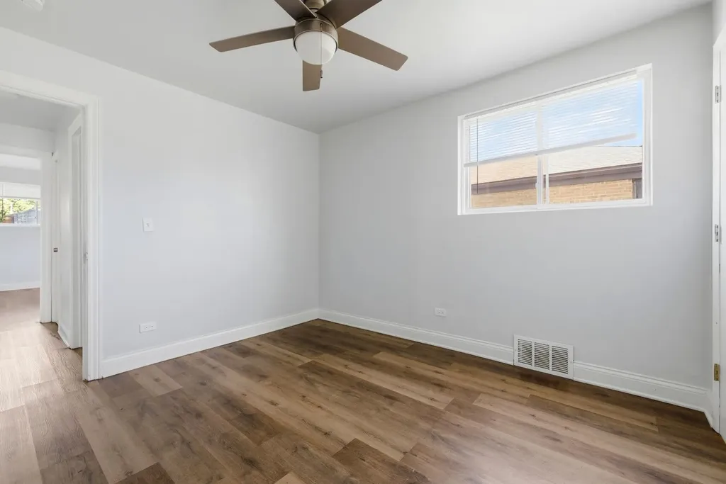 7836 South Kedvale Avenue Chicago IL 60652