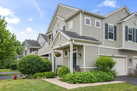 349 Bakers Court Lakemoor IL 60051