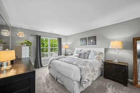 349 Bakers Court Lakemoor IL 60051