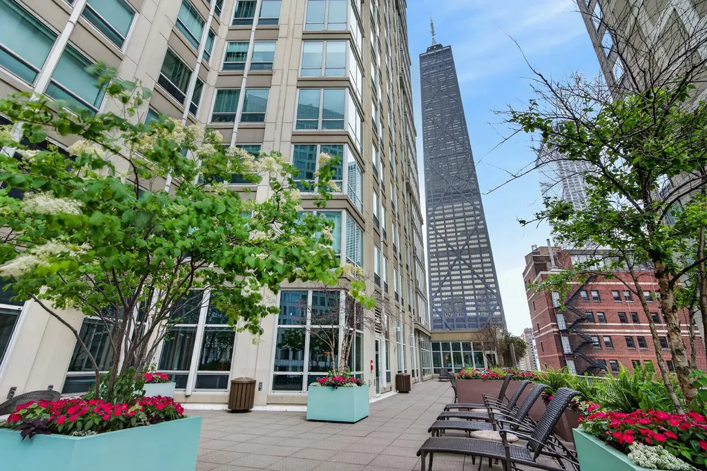 57 East Delaware Place Chicago IL 60611