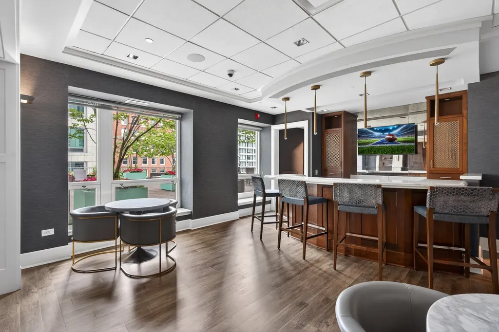 57 East Delaware Place Chicago IL 60611