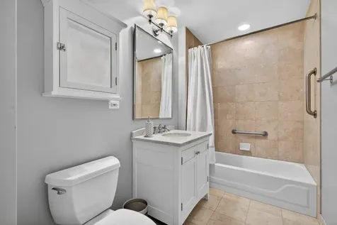 57 East Delaware Place Chicago IL 60611