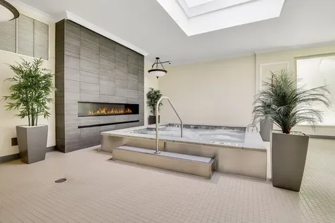 57 East Delaware Place Chicago IL 60611