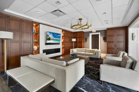 57 East Delaware Place Chicago IL 60611