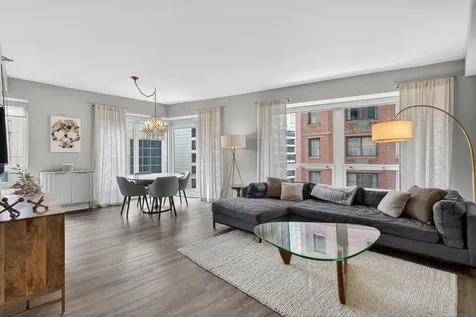 57 East Delaware Place Chicago IL 60611