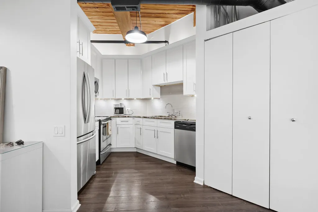 225 West Huron Street Chicago IL 60654