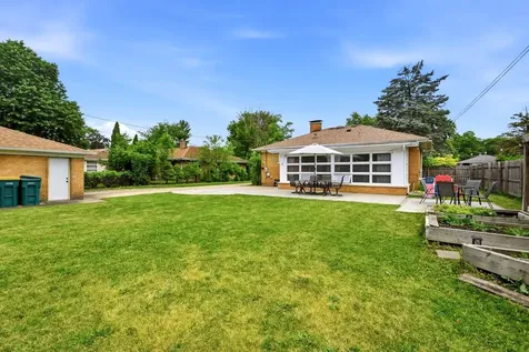 204 South Reedwood Drive Joliet IL 60436