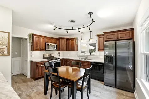 204 South Reedwood Drive Joliet IL 60436