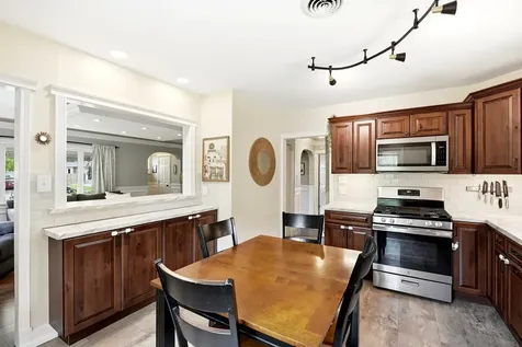 204 South Reedwood Drive Joliet IL 60436