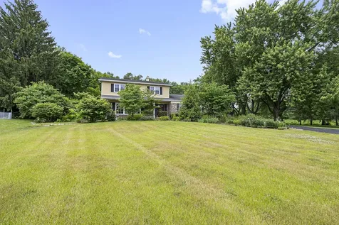 1963 Pinehurst Court Libertyville IL 60048