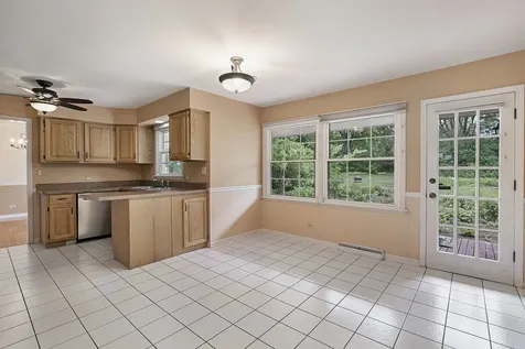 1963 Pinehurst Court Libertyville IL 60048