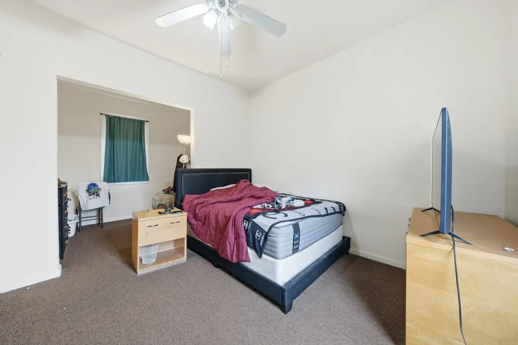 2643 South Hillock Avenue Chicago IL 60608