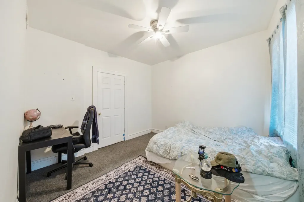 2643 South Hillock Avenue Chicago IL 60608