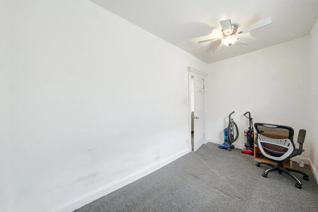 2643 South Hillock Avenue Chicago IL 60608