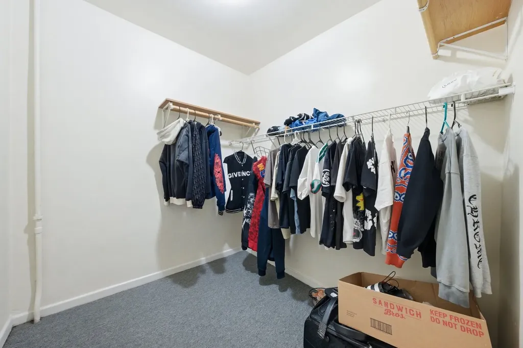 2643 South Hillock Avenue Chicago IL 60608