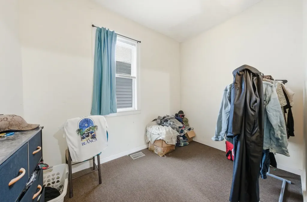 2643 South Hillock Avenue Chicago IL 60608