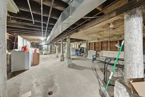 2643 South Hillock Avenue Chicago IL 60608