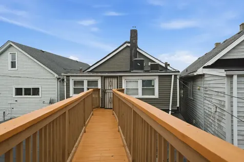 2643 South Hillock Avenue Chicago IL 60608