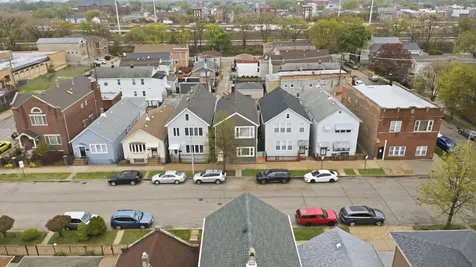 2643 South Hillock Avenue Chicago IL 60608