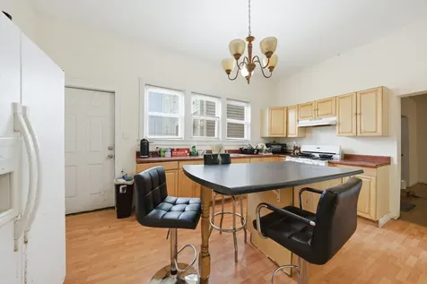 2643 South Hillock Avenue Chicago IL 60608
