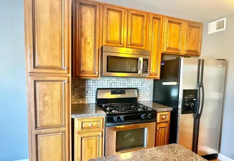 575 Greystone Lane Wheeling IL 60090