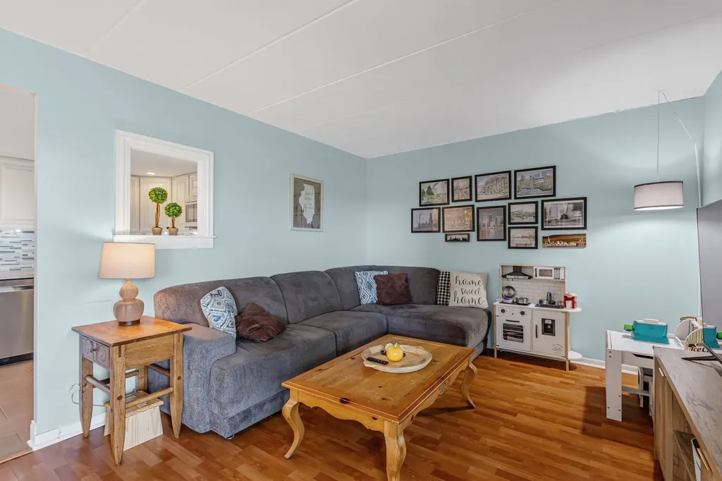3838 West 111th Street Chicago IL 60655