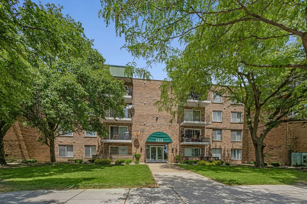 3838 West 111th Street Chicago IL 60655