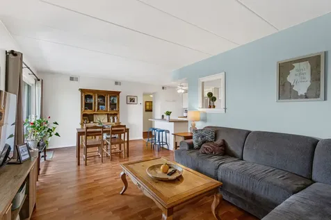 3838 West 111th Street Chicago IL 60655