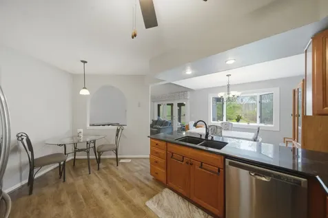 1661 Carmel Court Hoffman Estates IL 60169