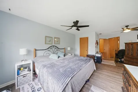1661 Carmel Court Hoffman Estates IL 60169