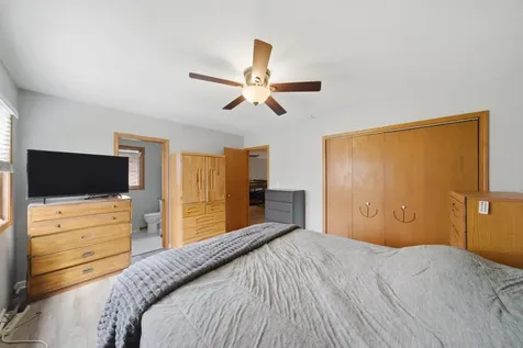 1661 Carmel Court Hoffman Estates IL 60169