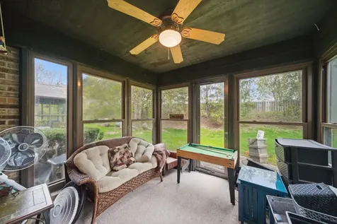 1661 Carmel Court Hoffman Estates IL 60169