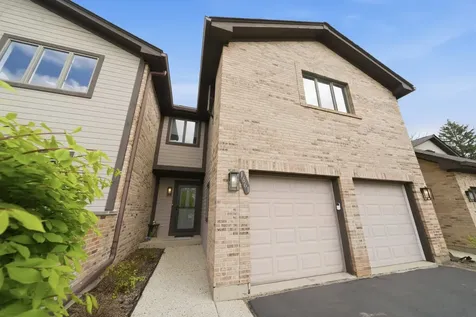 1661 Carmel Court Hoffman Estates IL 60169