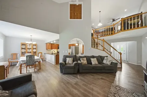 1661 Carmel Court Hoffman Estates IL 60169