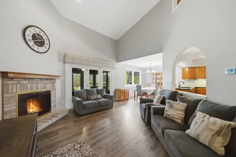 1661 Carmel Court Hoffman Estates IL 60169