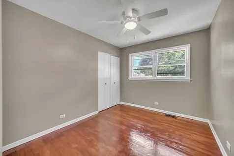 10 North Adams Drive Addison IL 60101