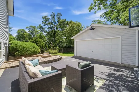941 Greenwood Avenue Deerfield IL 60015