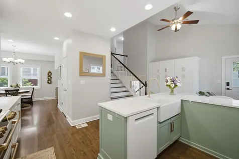 941 Greenwood Avenue Deerfield IL 60015