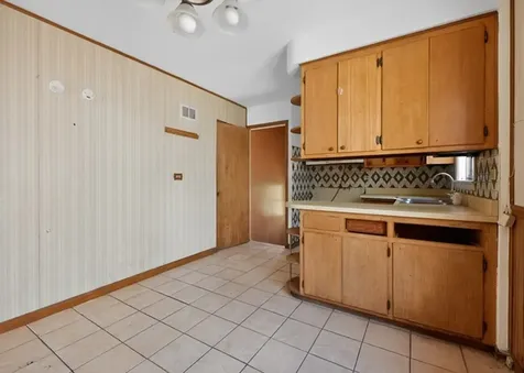 14436 South Michigan Avenue Riverdale IL 60827