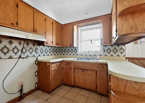 14436 South Michigan Avenue Riverdale IL 60827