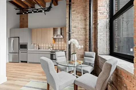 153 West Ohio Street Chicago IL 60654