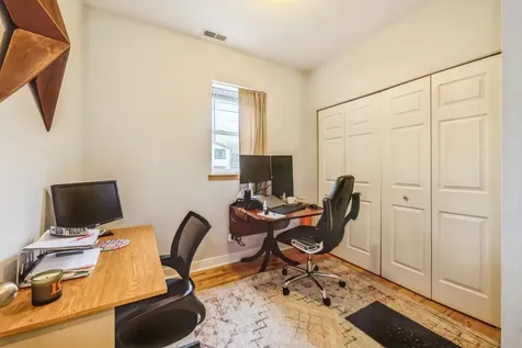 3914 North Kedvale Avenue Chicago IL 60641