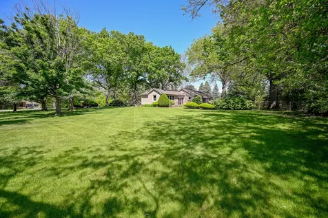 325 Lambert Road Glen Ellyn IL 60137