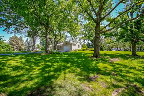 325 Lambert Road Glen Ellyn IL 60137
