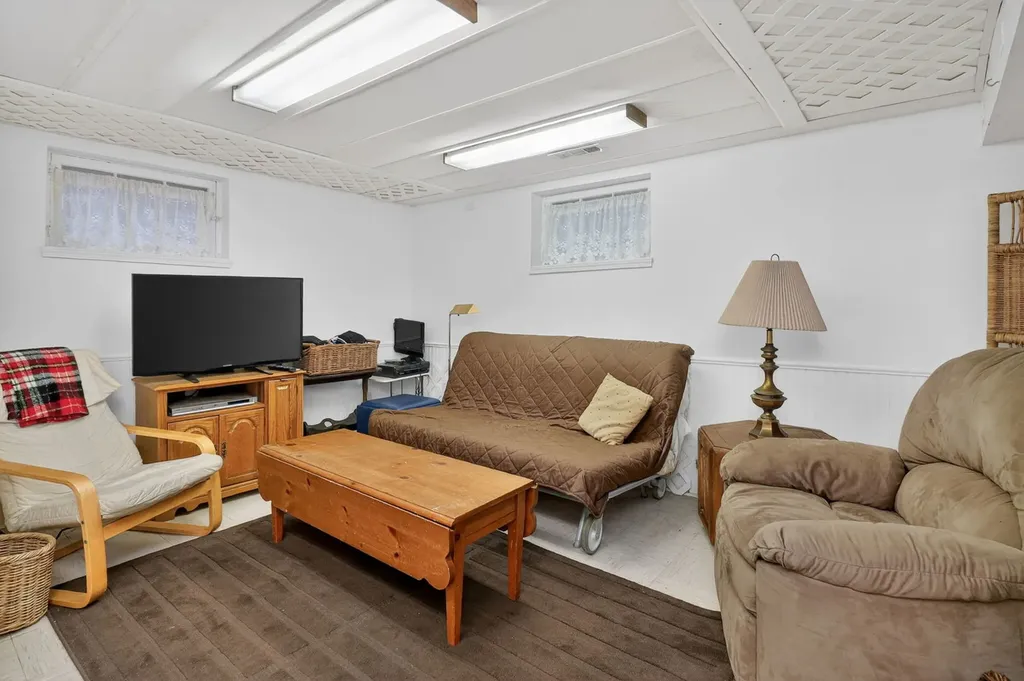 319 East Jefferson Avenue Wheaton IL 60187