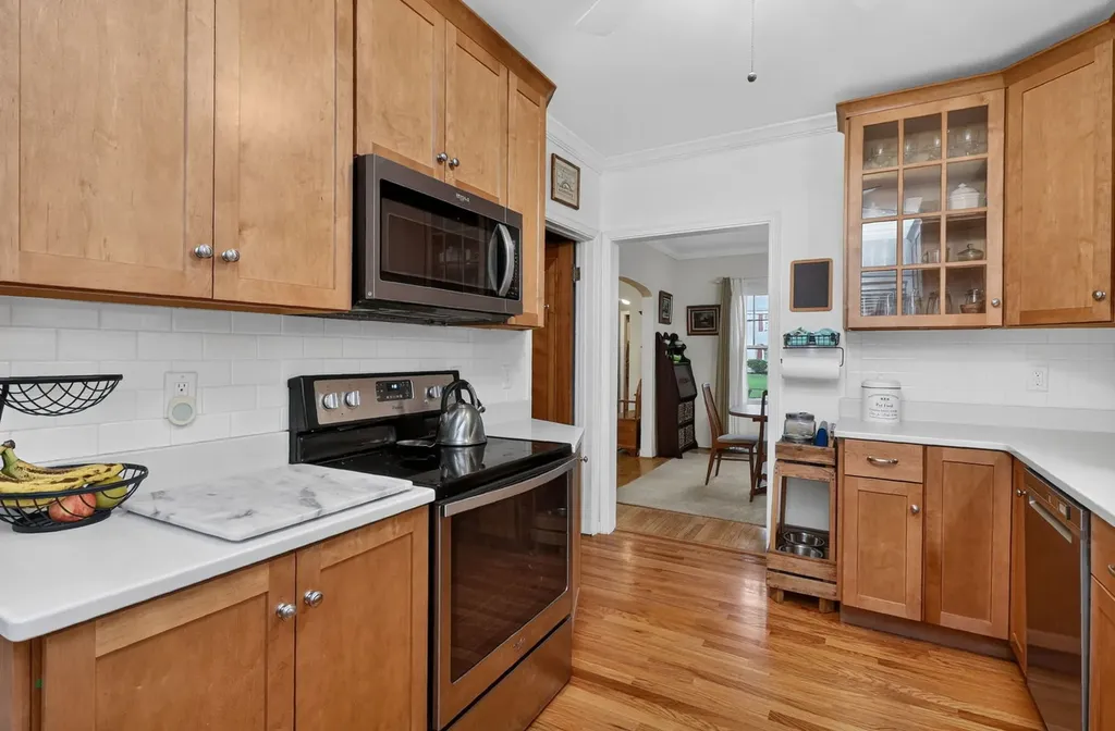 319 East Jefferson Avenue Wheaton IL 60187