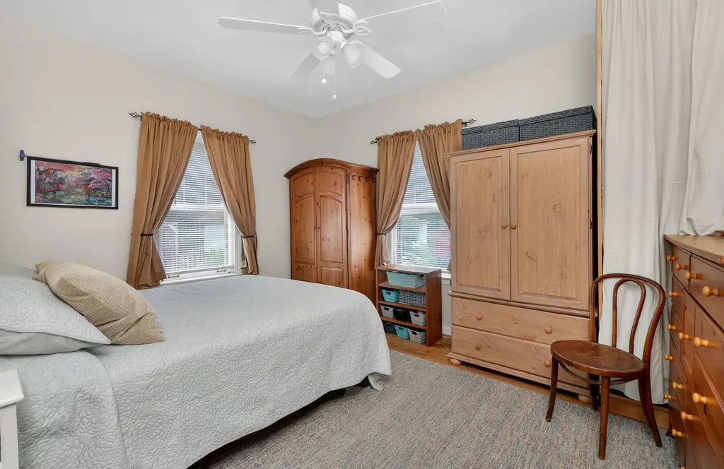 319 East Jefferson Avenue Wheaton IL 60187