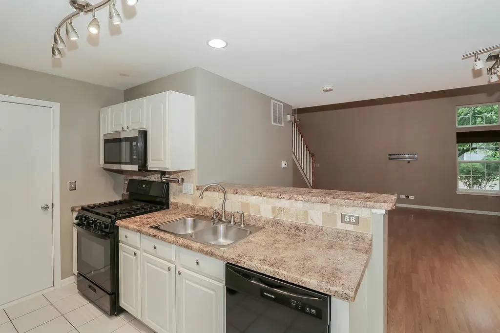 10560 Wakefield Lane Huntley IL 60142