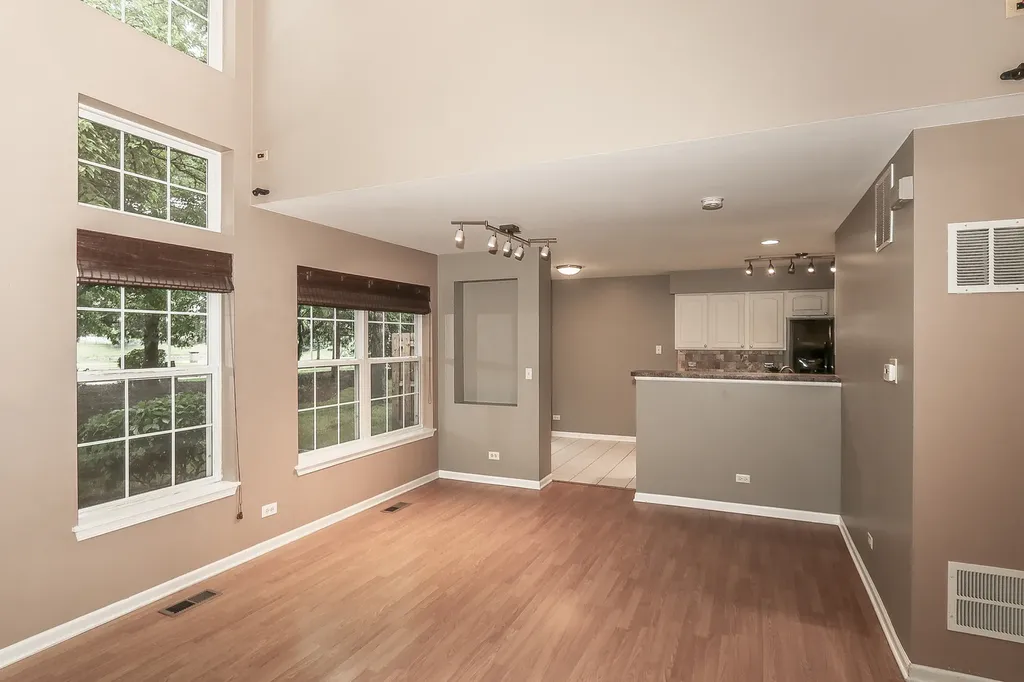 10560 Wakefield Lane Huntley IL 60142